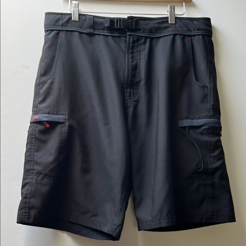 Level Six Black Men's Shorts Size 32